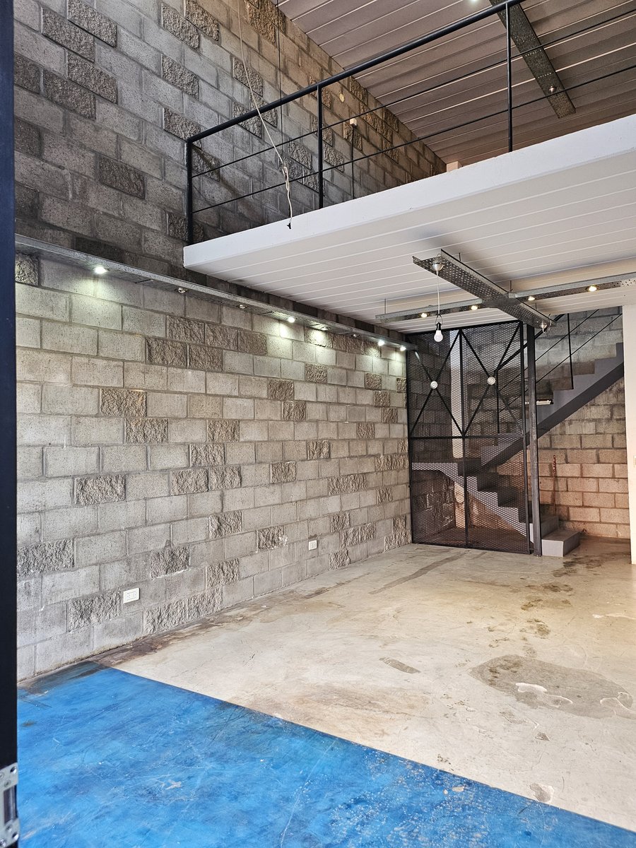 Local 3 — interior