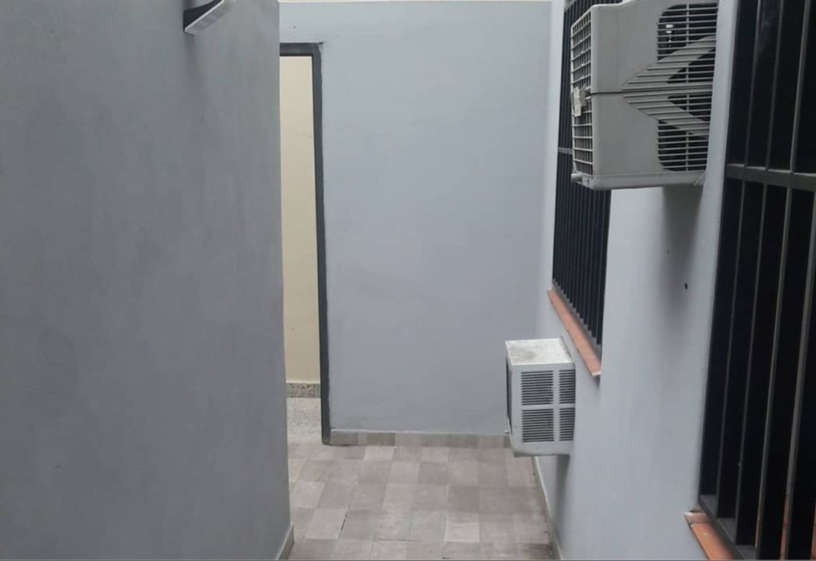 PH con 3 departamentos — venta en block — foto 9