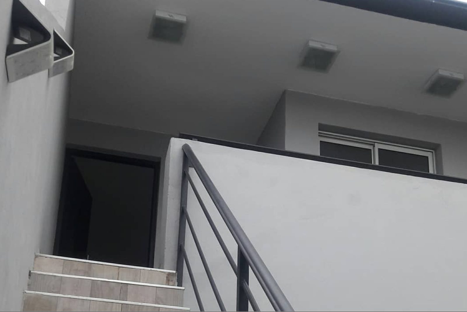 PH con 3 departamentos — venta en block — foto 10