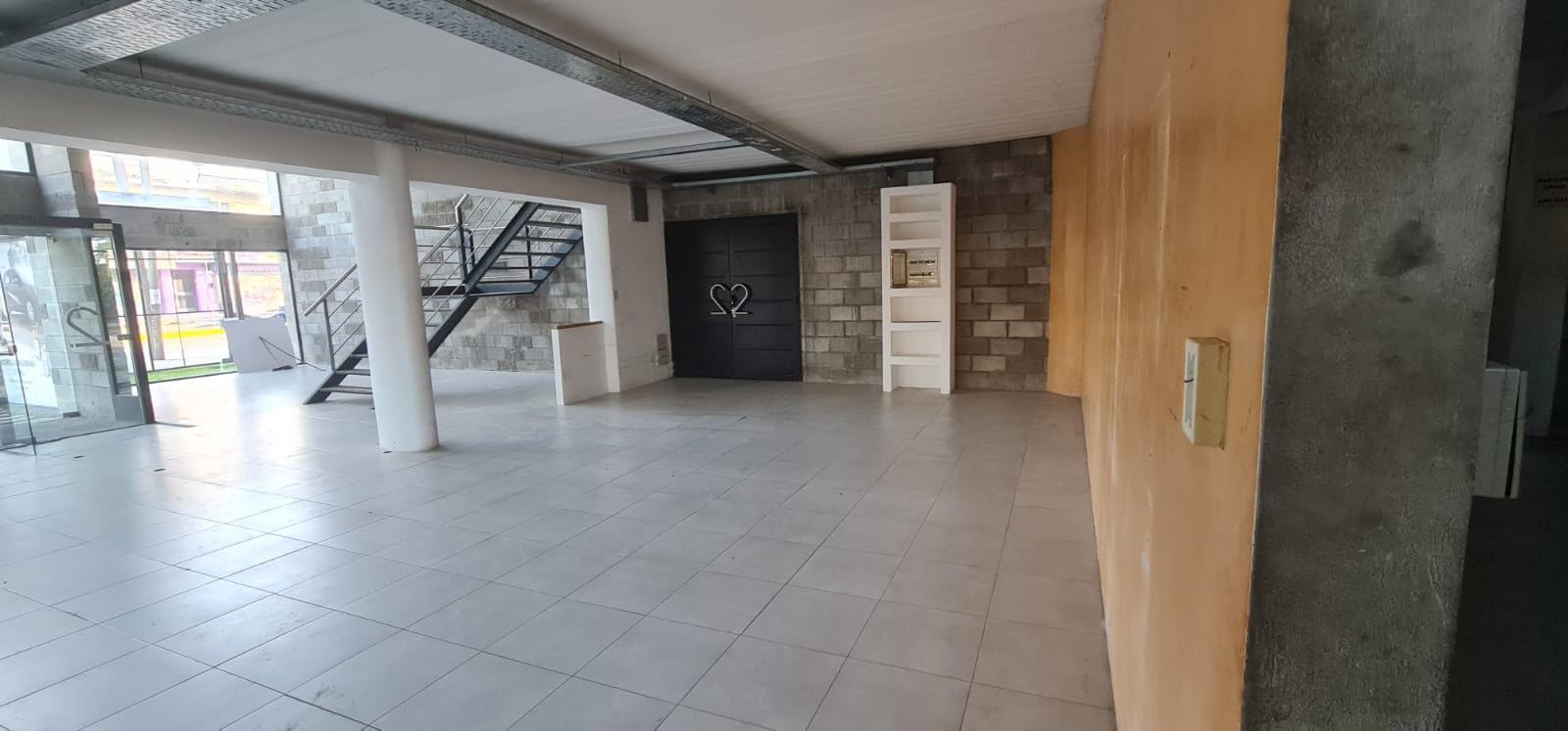 Local en esquina premium — 280 m² — foto 7